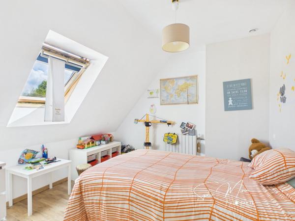 Maison familiale avec jardin à proximité du bourg et du littoral
