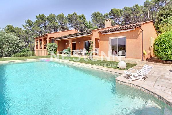 A VENDRE DRAGUIGNAN Maison 180 m² PISCINE GARAGE avec VUE