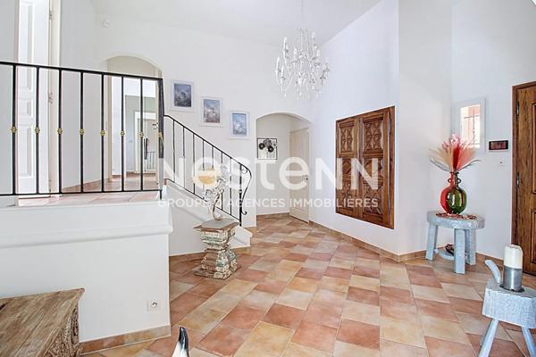 A VENDRE DRAGUIGNAN Maison 180 m² PISCINE GARAGE avec VUE