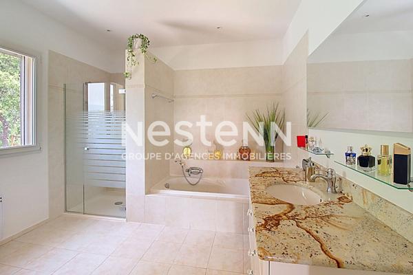 A VENDRE DRAGUIGNAN Maison 180 m² PISCINE GARAGE avec VUE