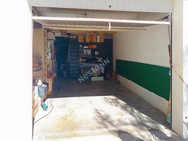 Toulon Ortolan appartement de 3 pièces de 57 m² avec un studio de 20m² ,un garage et une cave