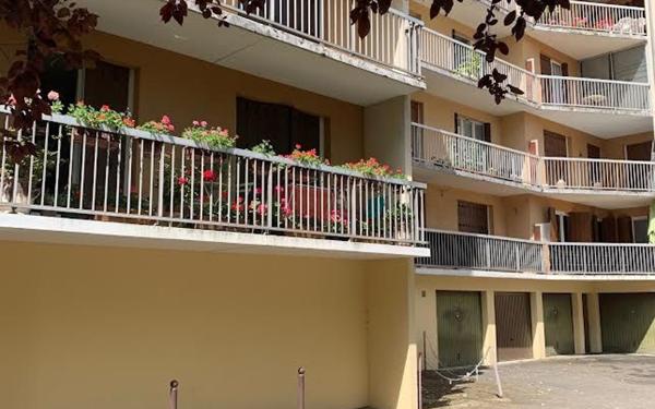 Appartement à vendre    3 pièces • 70 m2 Nevers