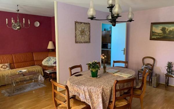 Appartement à vendre    3 pièces • 70 m2 Nevers