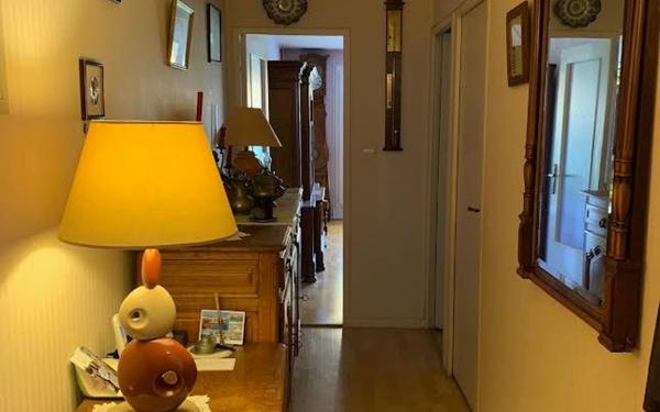 Appartement à vendre    3 pièces • 70 m2 Nevers