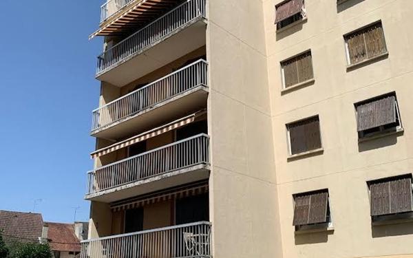 Appartement à vendre    3 pièces • 70 m2 Nevers