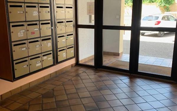 Appartement à vendre    3 pièces • 70 m2 Nevers