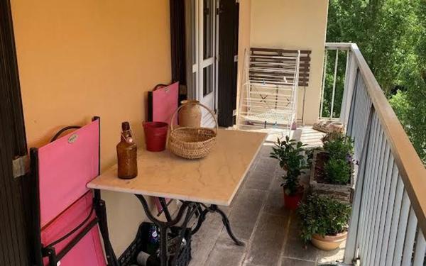 Appartement à vendre    3 pièces • 70 m2 Nevers