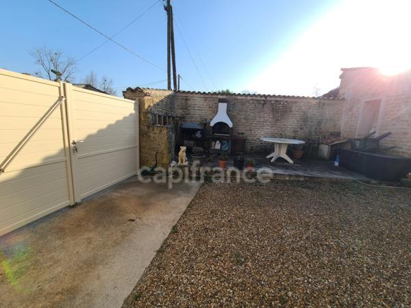 Maison de village à Aulnay 5 pièces