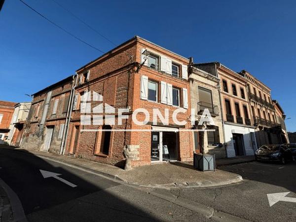 Location Local commercial 1 pièce 36 m² - 1 Place des marchands Rieumes 31370