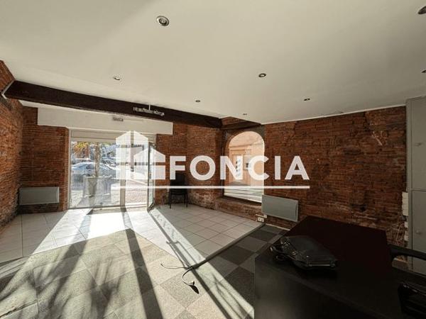 Location Local commercial 1 pièce 36 m² - 1 Place des marchands Rieumes 31370