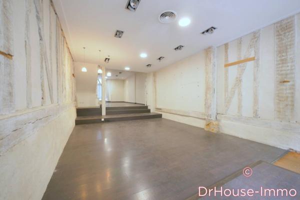 Immeuble à vendre 8 pièces de 200 m²