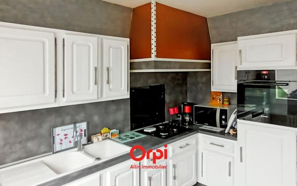 Maison à vendre    4 pièces •  Montluçon