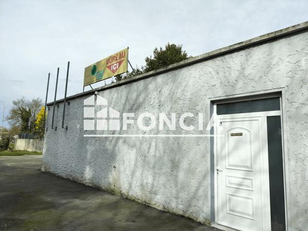 Location Local commercial 1 pièce 56.6 m² - 191 cours Victor Hugo Cenon 33150