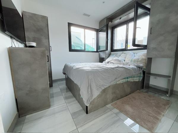 Magnifique villa 5 pièces de 105 m2 sur un terrain 4 faces au sud de Perpignan
