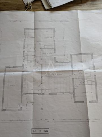 Maison familiale 150m² - 4 chambres . Jardin aménagé, garage  Matha centre