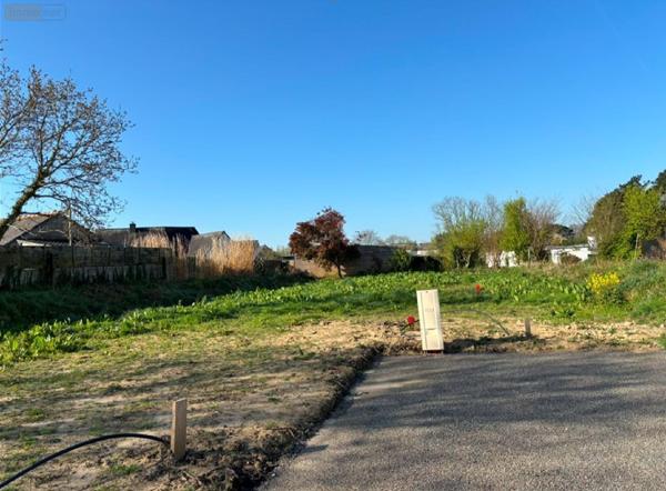 Terrain à Batir à vendre à Lesneven dans le Finistère (29260), ref : 046/1779