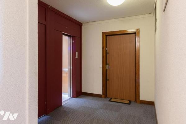 PARIS 15ème Vaugirard Quintinie 2 pièces de 46,27 m² au 10ème et dernier étage avec cave et parking