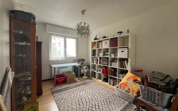 Appartement à vendre    3 pièces • 80,71 m2 Bischheim