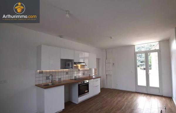 Location                                                      Appartement
                        
                     4 pièces                      65 m2                     à Estrées-Saint-Denis