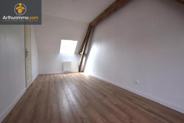 Location                                                      Appartement
                        
                     4 pièces                      65 m2                     à Estrées-Saint-Denis