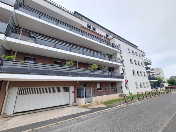 Appartement T1 à vendre à Noisiel - Investissement idéal, calme et proche commodités