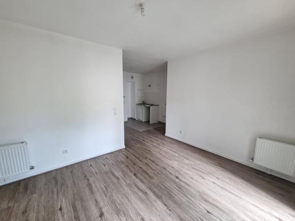 Appartement T1 à vendre à Noisiel - Investissement idéal, calme et proche commodités