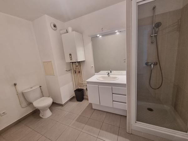 Appartement T1 à vendre à Noisiel - Investissement idéal, calme et proche commodités
