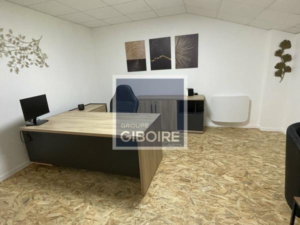 Local d'activites 130 m² à louer LAILL (réf : 35.6762)
