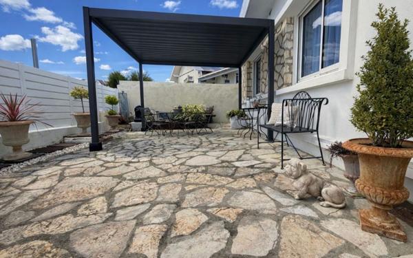 Maison à vendre    3 pièces •  Meschers-sur-Gironde