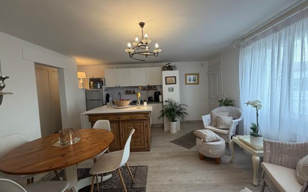 Maison à vendre    3 pièces •  Meschers-sur-Gironde