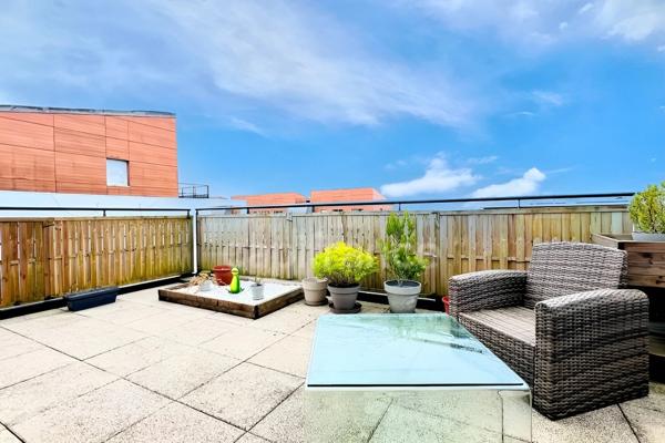 QUIMPER (29) Appartement type 4 de 83 m² habitable situé au dernier étage - Terrasse - Garage - Parking