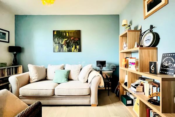 QUIMPER (29) Appartement type 4 de 83 m² habitable situé au dernier étage - Terrasse - Garage - Parking