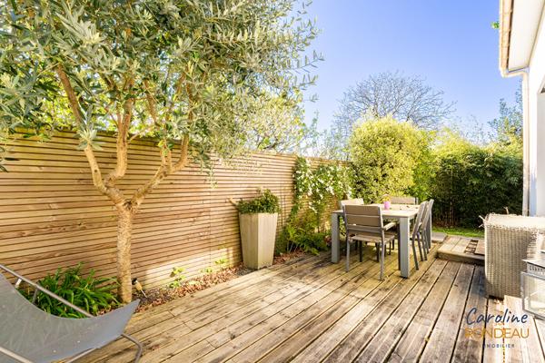 A vendre Nantes Petit Port Maison en impasse jardin garage