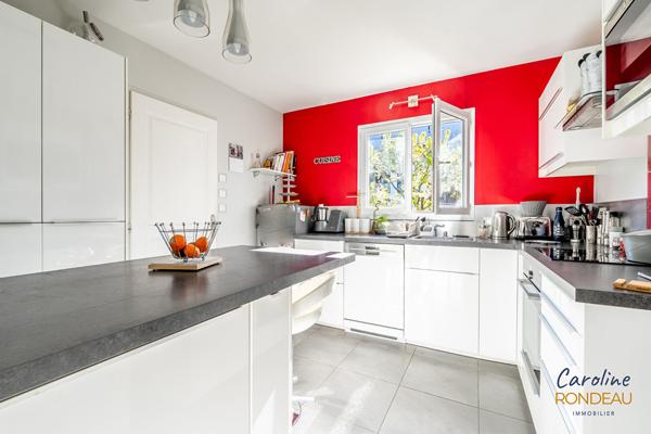 A vendre Nantes Petit Port Maison en impasse jardin garage
