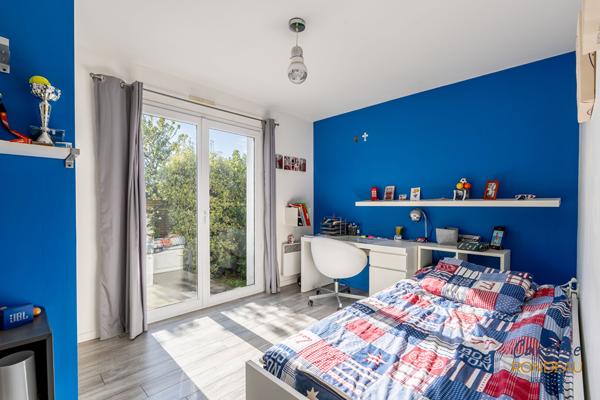 A vendre Nantes Petit Port Maison en impasse jardin garage