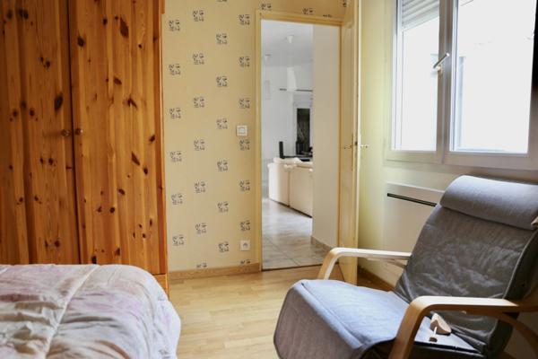A vendre maison louée de plain pied+parking+garage : Clairmarais, 2 chambres, 2 cours   REIMS (51)