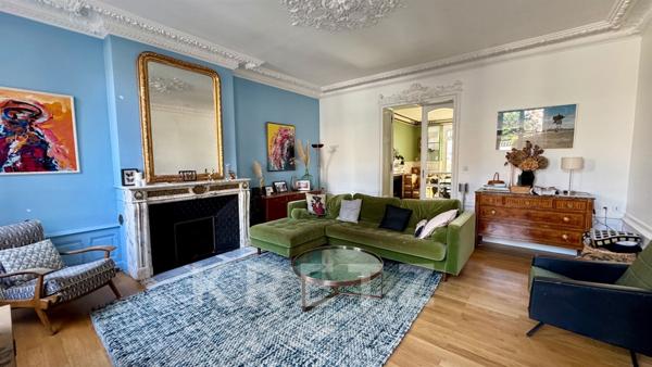 Maison bourgeoise avec jardin