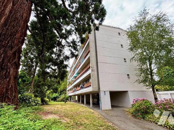 EXCLUSIVITE RENNES RUE DE FOUGÈRES - Appartement de TYPE 3 Au troisième étage, sans ascenseur, ...
