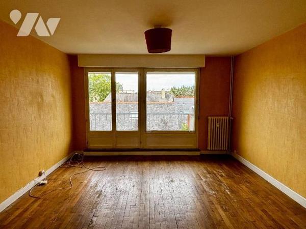 EXCLUSIVITE RENNES RUE DE FOUGÈRES - Appartement de TYPE 3 Au troisième étage, sans ascenseur, ...