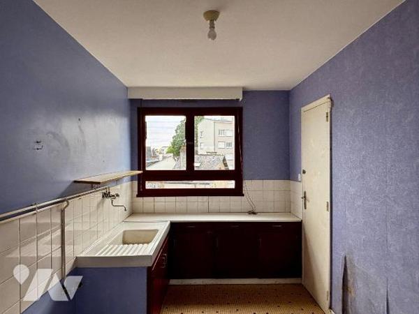 EXCLUSIVITE RENNES RUE DE FOUGÈRES - Appartement de TYPE 3 Au troisième étage, sans ascenseur, ...