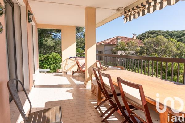 Appartement 3 pièces de 61 m² à Six-Fours-les-Plages (83140)