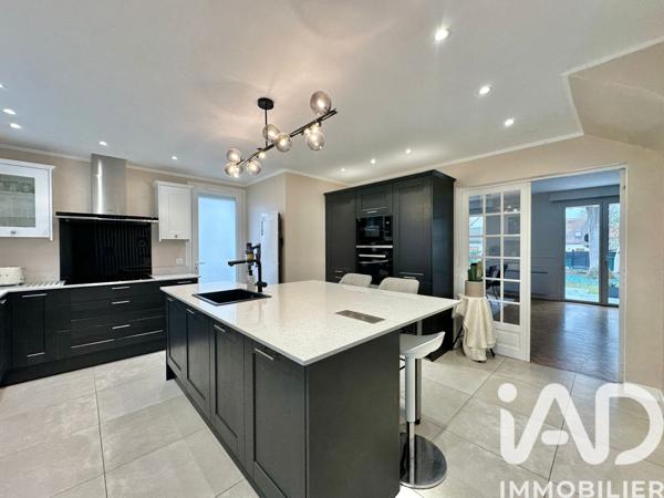 Location maison 7 pièces 156 m² Sainte-Geneviève-des-Bois