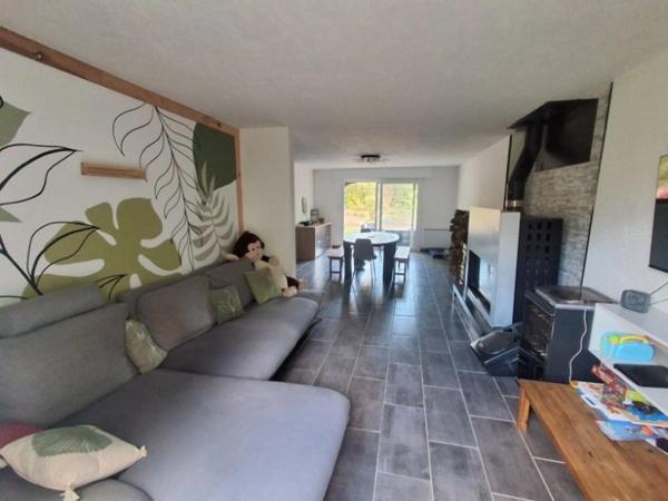 Maison 6 pièces avec studio   (56)