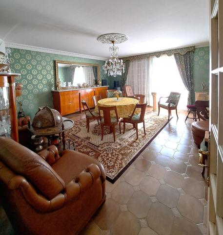 Villa familiale à fort potentiel en coeur de bourg