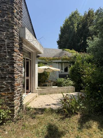 Saint-Grégoire (35760) Maison d'architecte 5 pièces de plain pied Centre ville Saint Grégoire