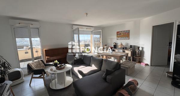 Location Appartement 3 pièces 75.46 m² - Décines-charpieu 69150