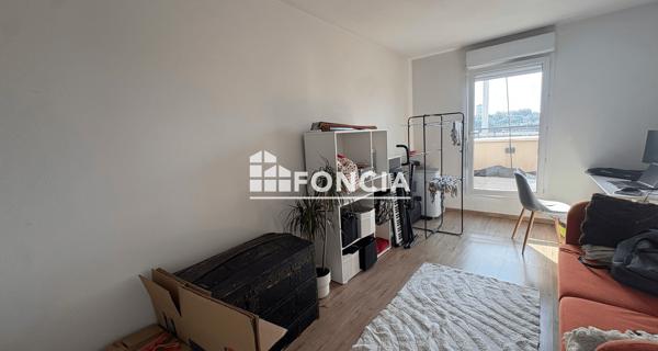 Location Appartement 3 pièces 75.46 m² - Décines-charpieu 69150