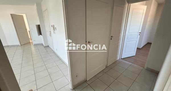 Location Appartement 3 pièces 75.46 m² - Décines-charpieu 69150