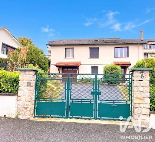 Maison à vendre 7 pièces 120 m² Saint-Priest-en-Jarez