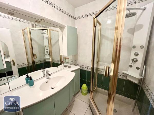 Appartement à louer 3 pièces 75.42m² Le Mans (72000)